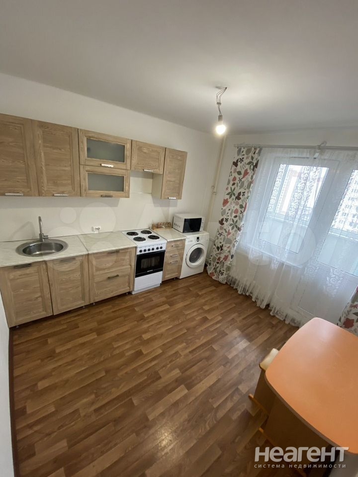 Продается 1-комнатная квартира, 39,7 м²