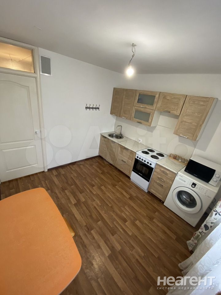 Продается 1-комнатная квартира, 39,7 м²