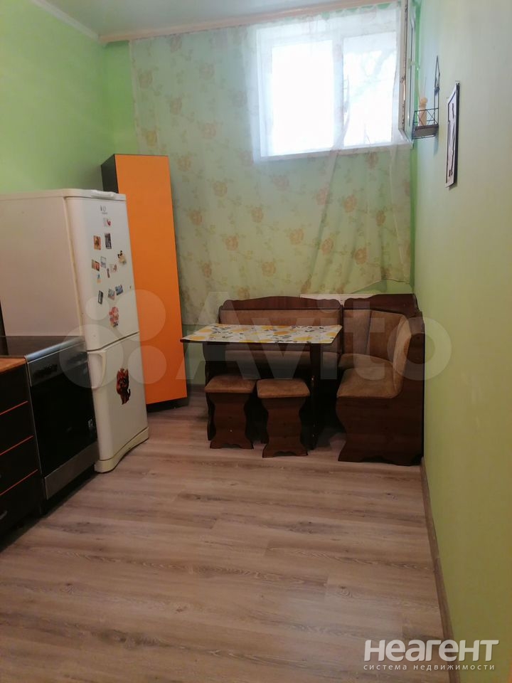 Продается 1-комнатная квартира, 32 м²