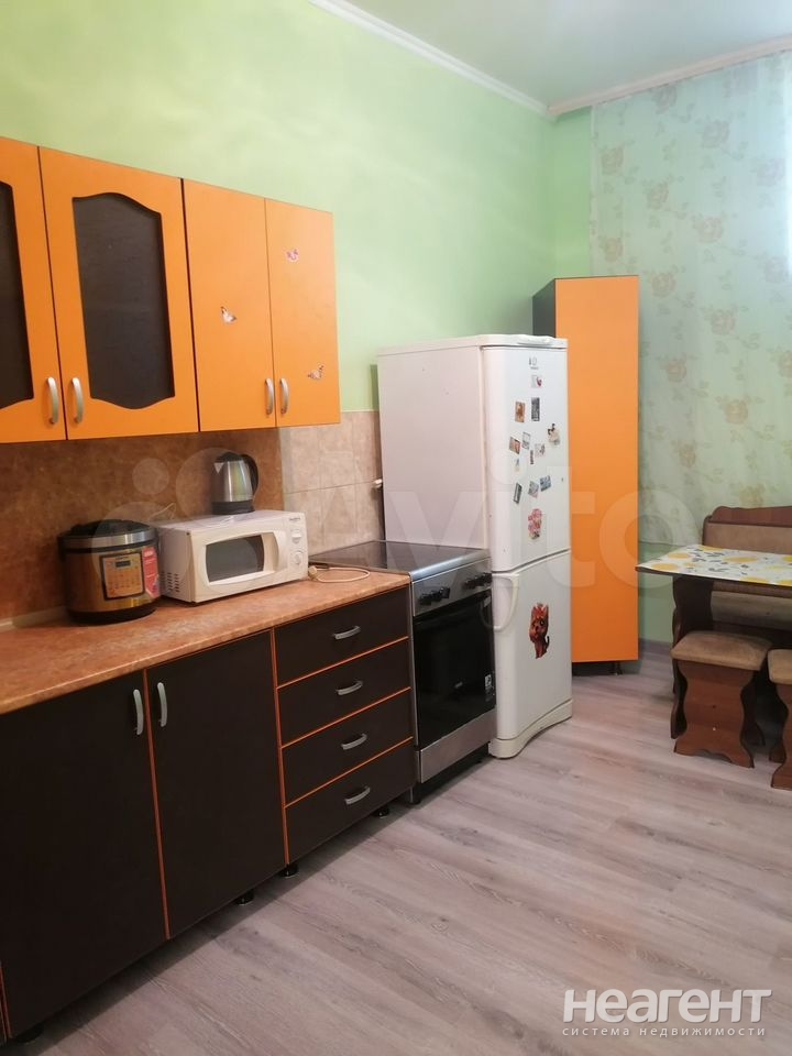 Продается 1-комнатная квартира, 32 м²