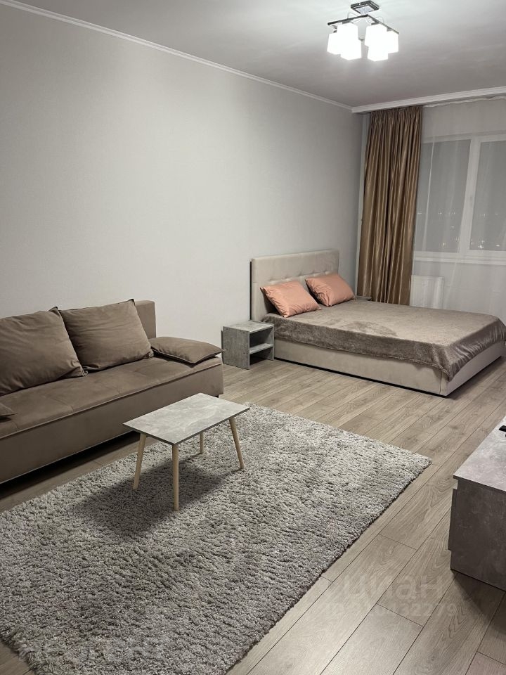 Сдается 1-комнатная квартира, 51 м²