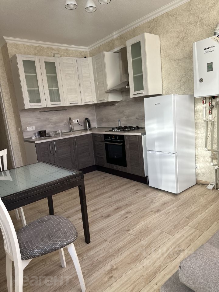 Сдается 2-х комнатная квартира, 61 м²