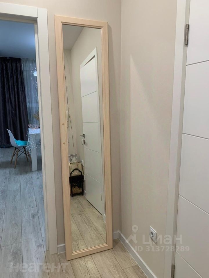 Сдается 1-комнатная квартира, 44 м²