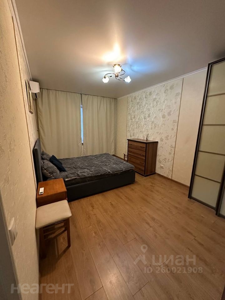 Сдается 1-комнатная квартира, 38 м²