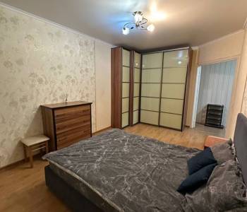 Сдается 1-комнатная квартира, 38 м²