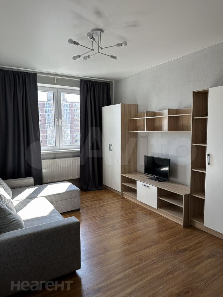 Сдается 1-комнатная квартира, 40 м²