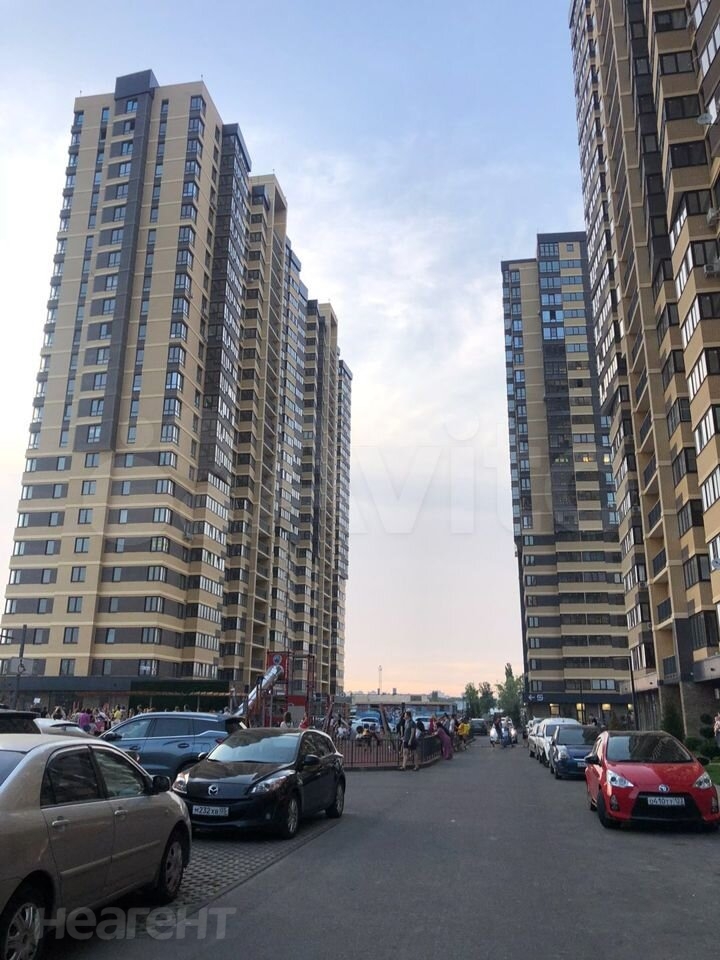 Продается 2-х комнатная квартира, 58 м²