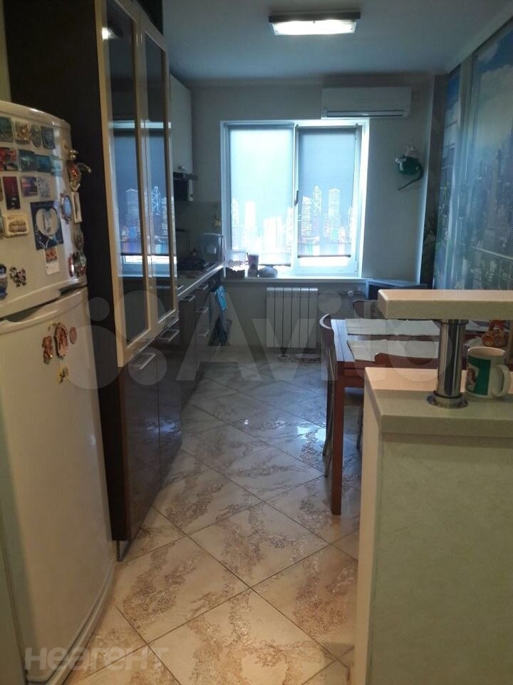 Продается Многокомнатная квартира, 75 м²