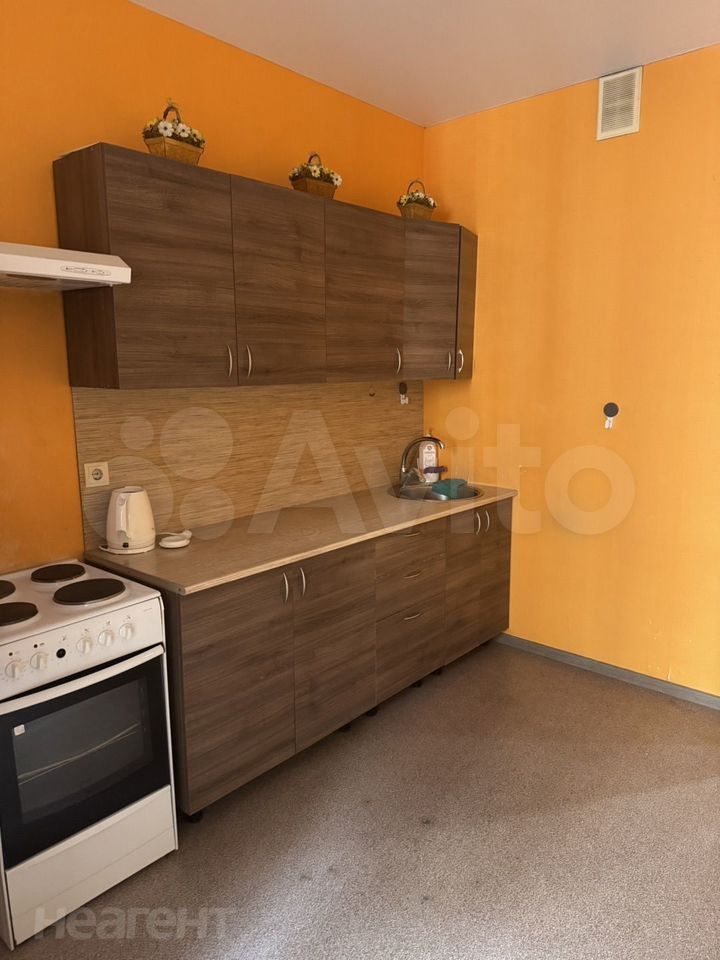 Продается 1-комнатная квартира, 44 м²