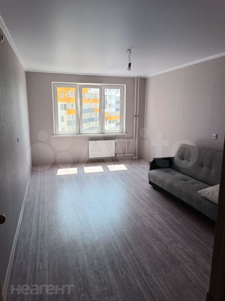 Сдается 2-х комнатная квартира, 64 м²