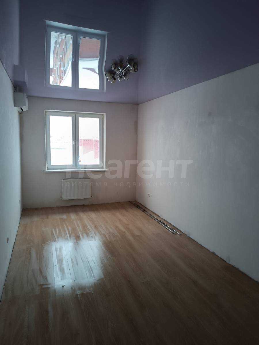 Продается 1-комнатная квартира, 40 м²