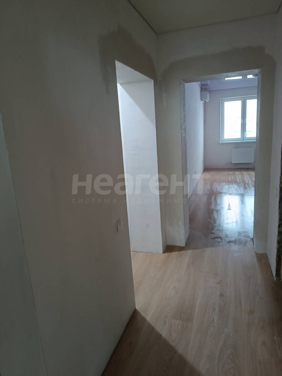 Продается 1-комнатная квартира, 40 м²