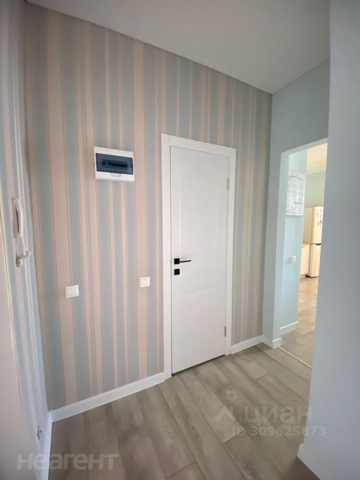 Сдается 1-комнатная квартира, 35 м²