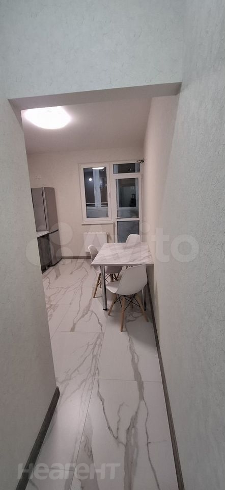 Сдается 1-комнатная квартира, 40 м²