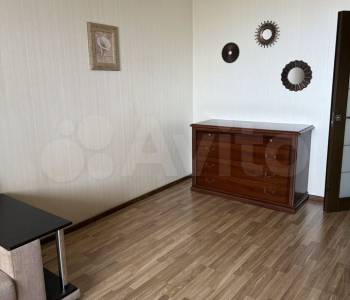 Сдается 2-х комнатная квартира, 75 м²