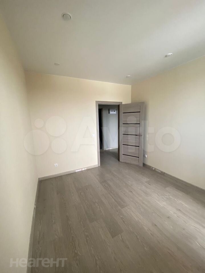 Продается 1-комнатная квартира, 35 м²