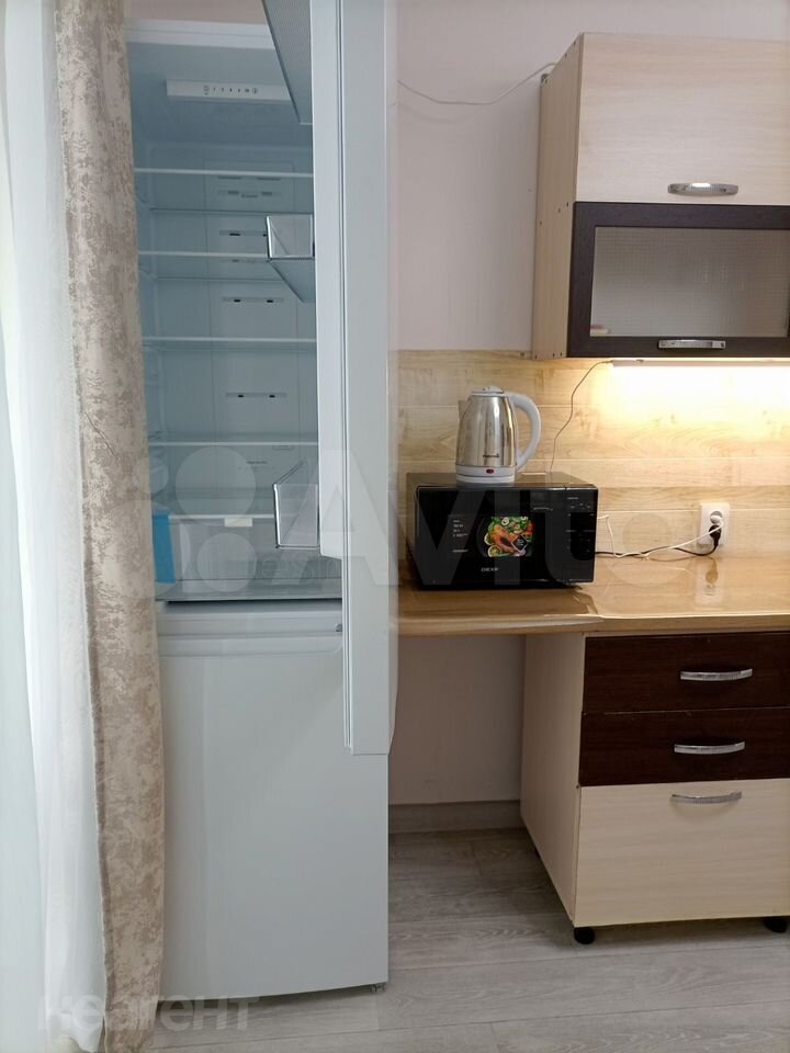 Сдается 1-комнатная квартира, 42 м²