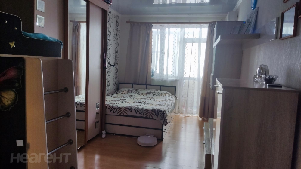 Продается 1-комнатная квартира, 45 м²