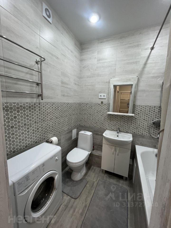 Сдается 1-комнатная квартира, 37 м²