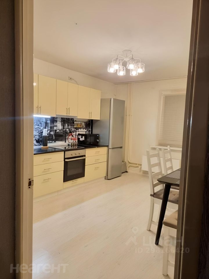 Сдается 2-х комнатная квартира, 64 м²