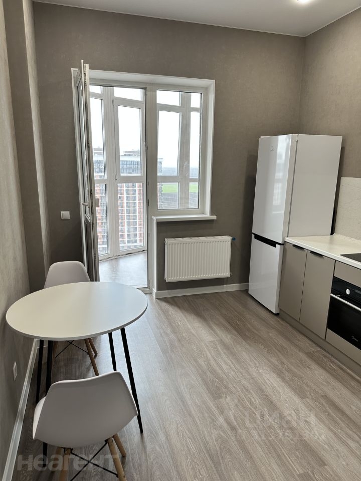 Сдается 1-комнатная квартира, 37 м²