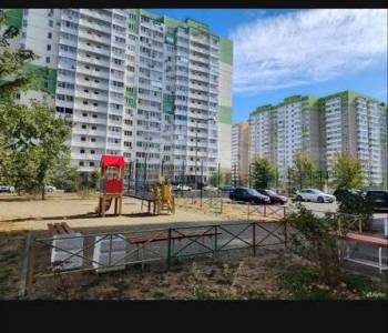 Сдается 2-х комнатная квартира, 65 м²