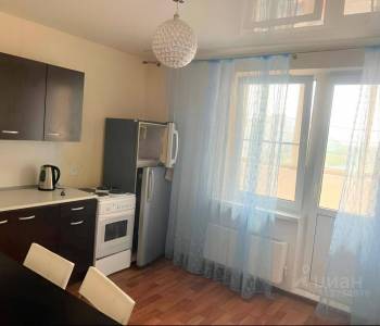 Сдается 1-комнатная квартира, 42 м²