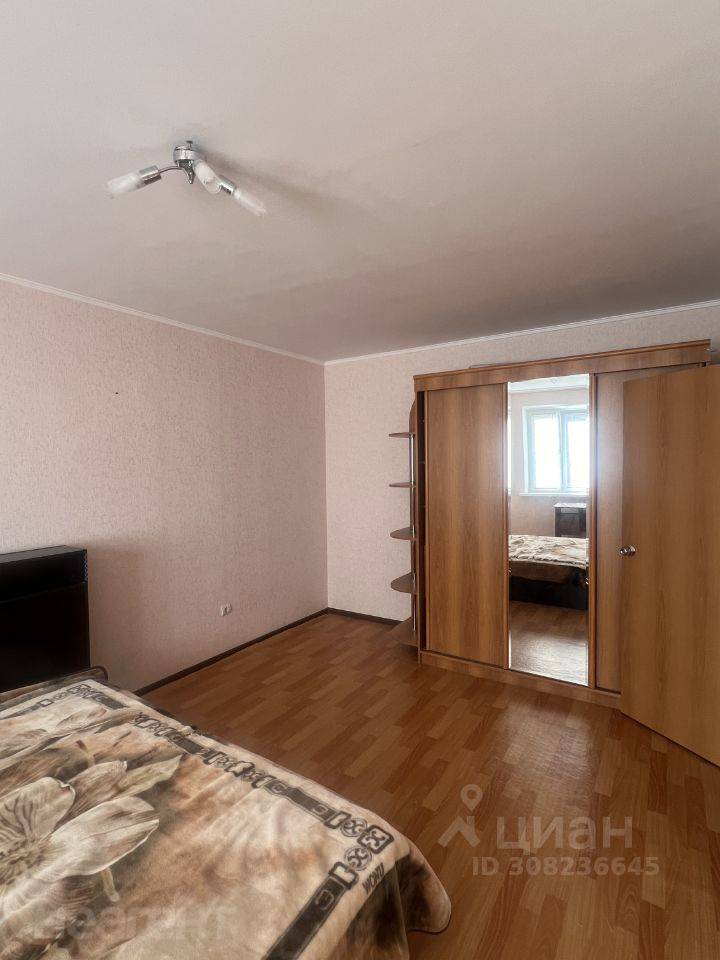 Сдается 1-комнатная квартира, 40 м²