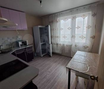 Сдается 1-комнатная квартира, 42 м²