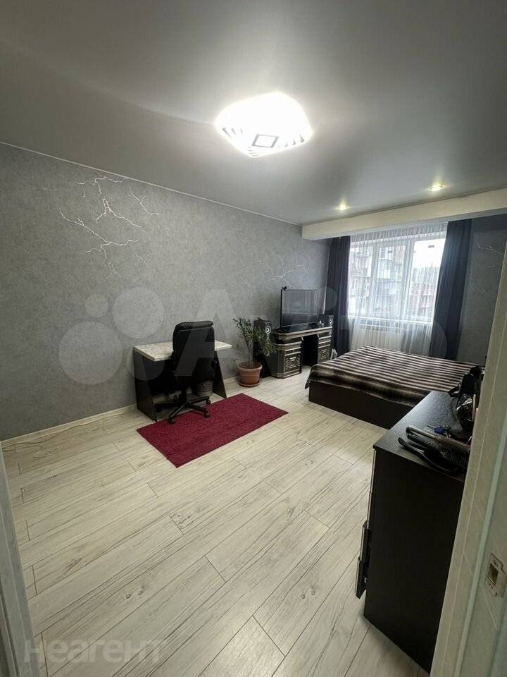 Продается 1-комнатная квартира, 40 м²