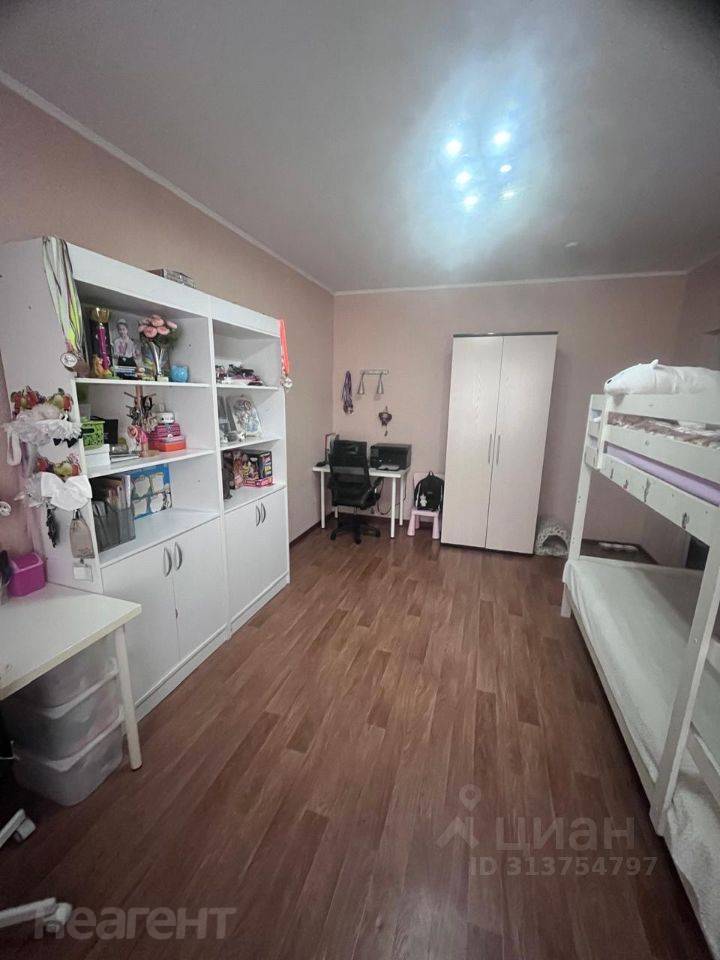 Продается 2-х комнатная квартира, 71 м²