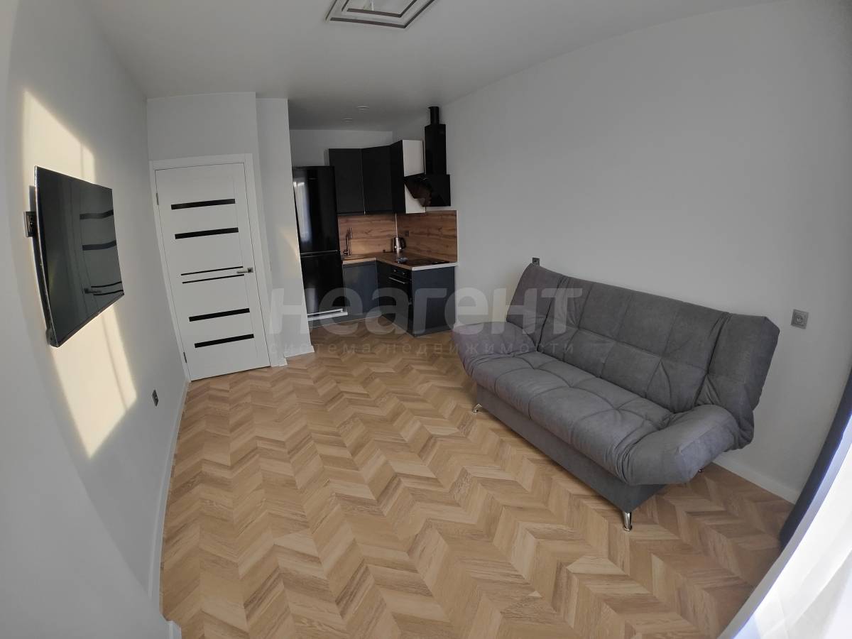 Продается 1-комнатная квартира, 37 м²