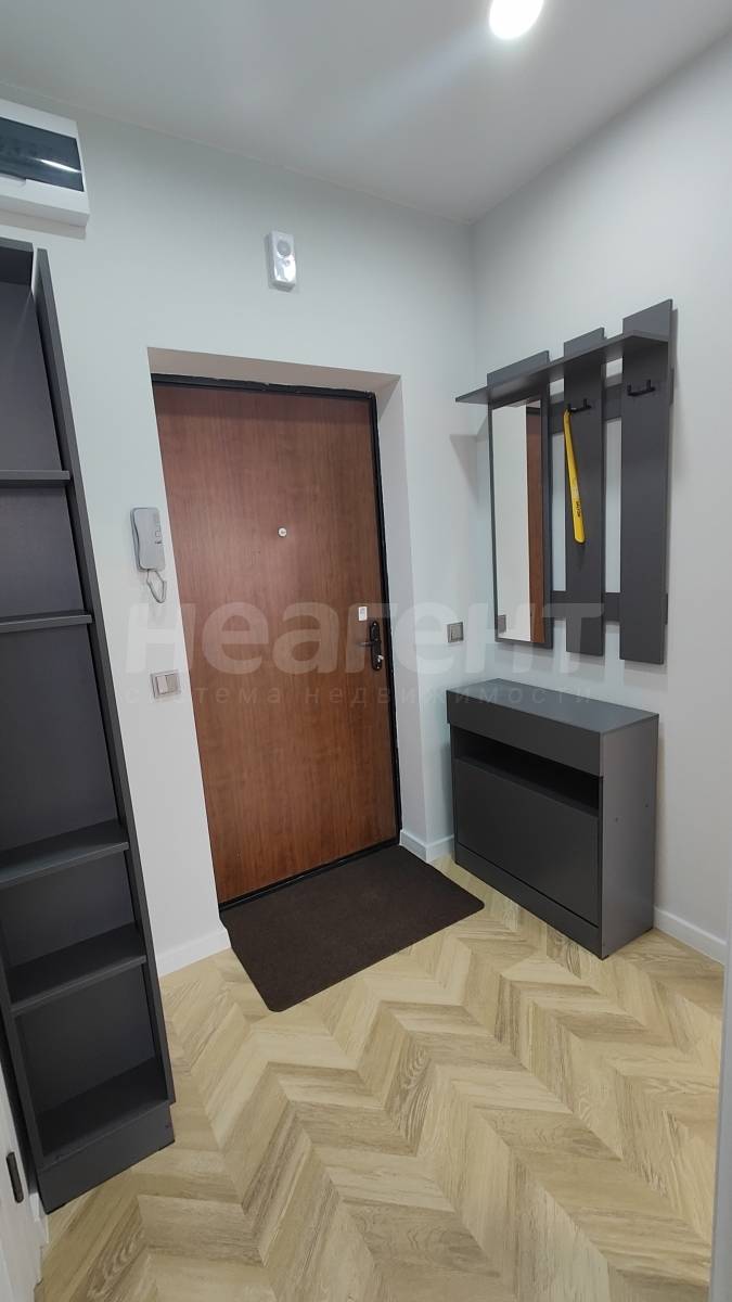 Продается 1-комнатная квартира, 37 м²