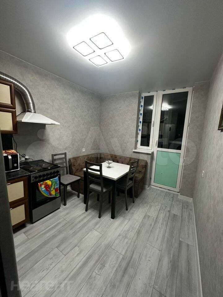 Сдается 1-комнатная квартира, 41,8 м²