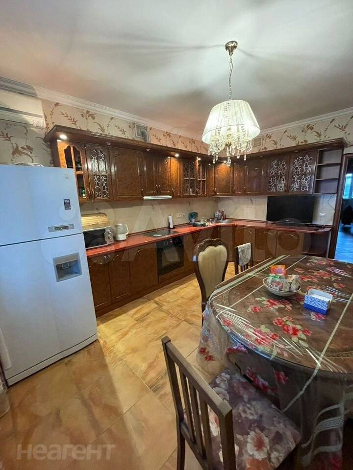 Продается 2-х комнатная квартира, 84,1 м²