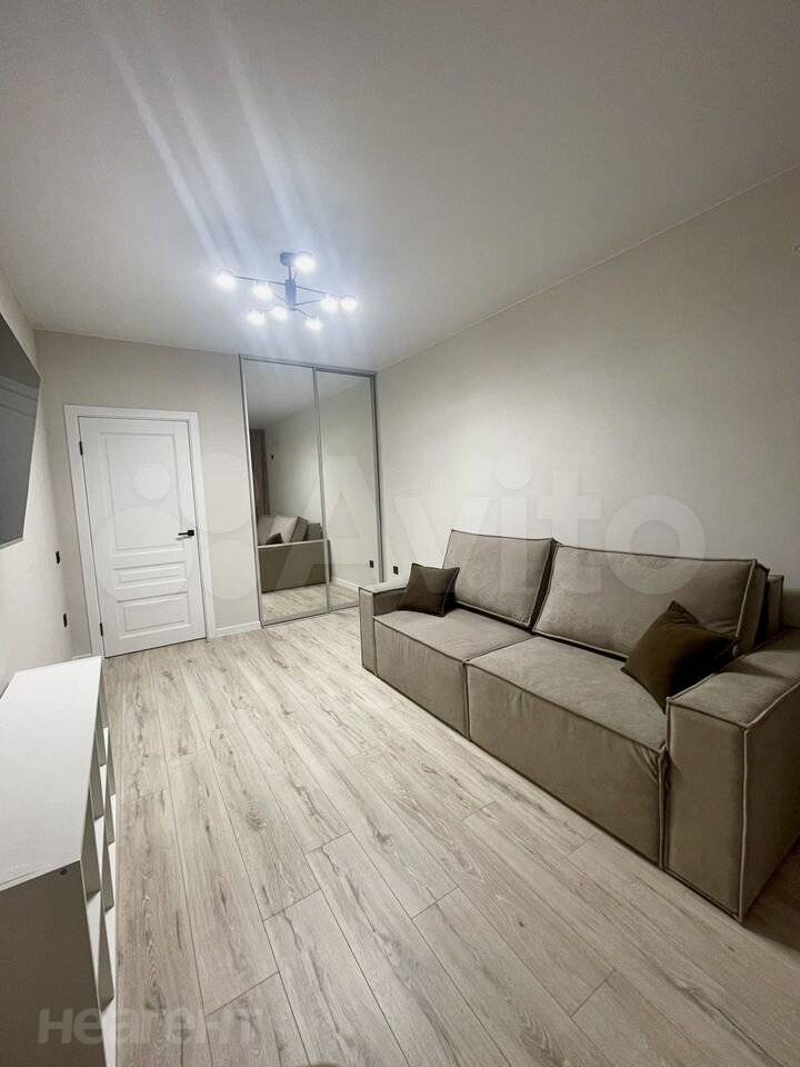 Сдается 1-комнатная квартира, 40 м²