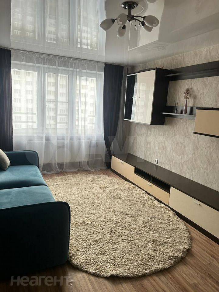 Сдается 1-комнатная квартира, 38 м²