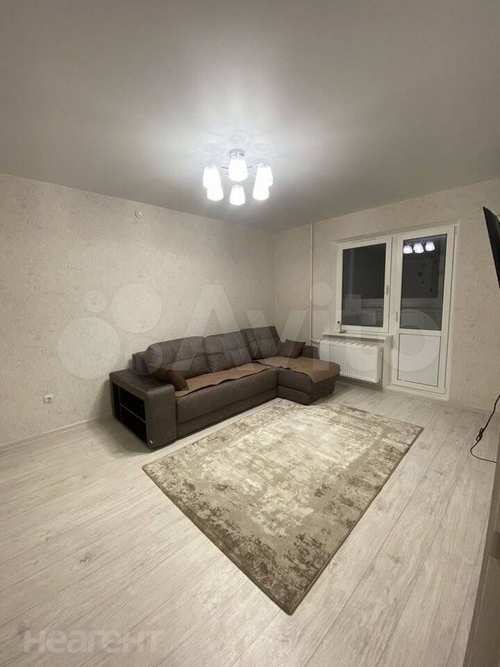 Сдается 2-х комнатная квартира, 54 м²