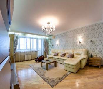 Продается 3-х комнатная квартира, 105 м²