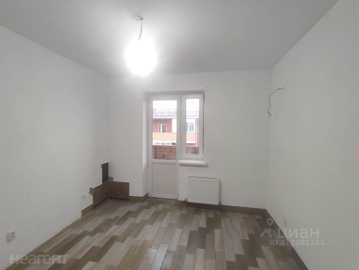 Продается 1-комнатная квартира, 18 м²