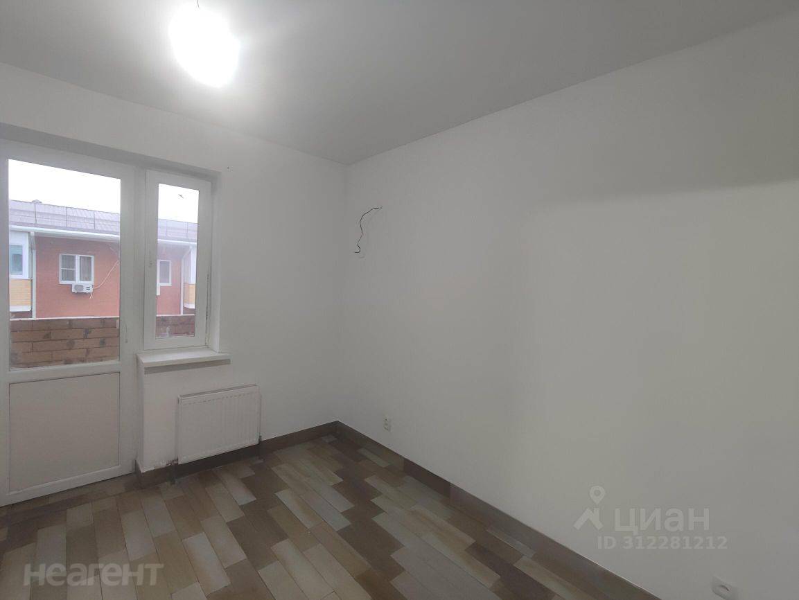 Продается 1-комнатная квартира, 18 м²