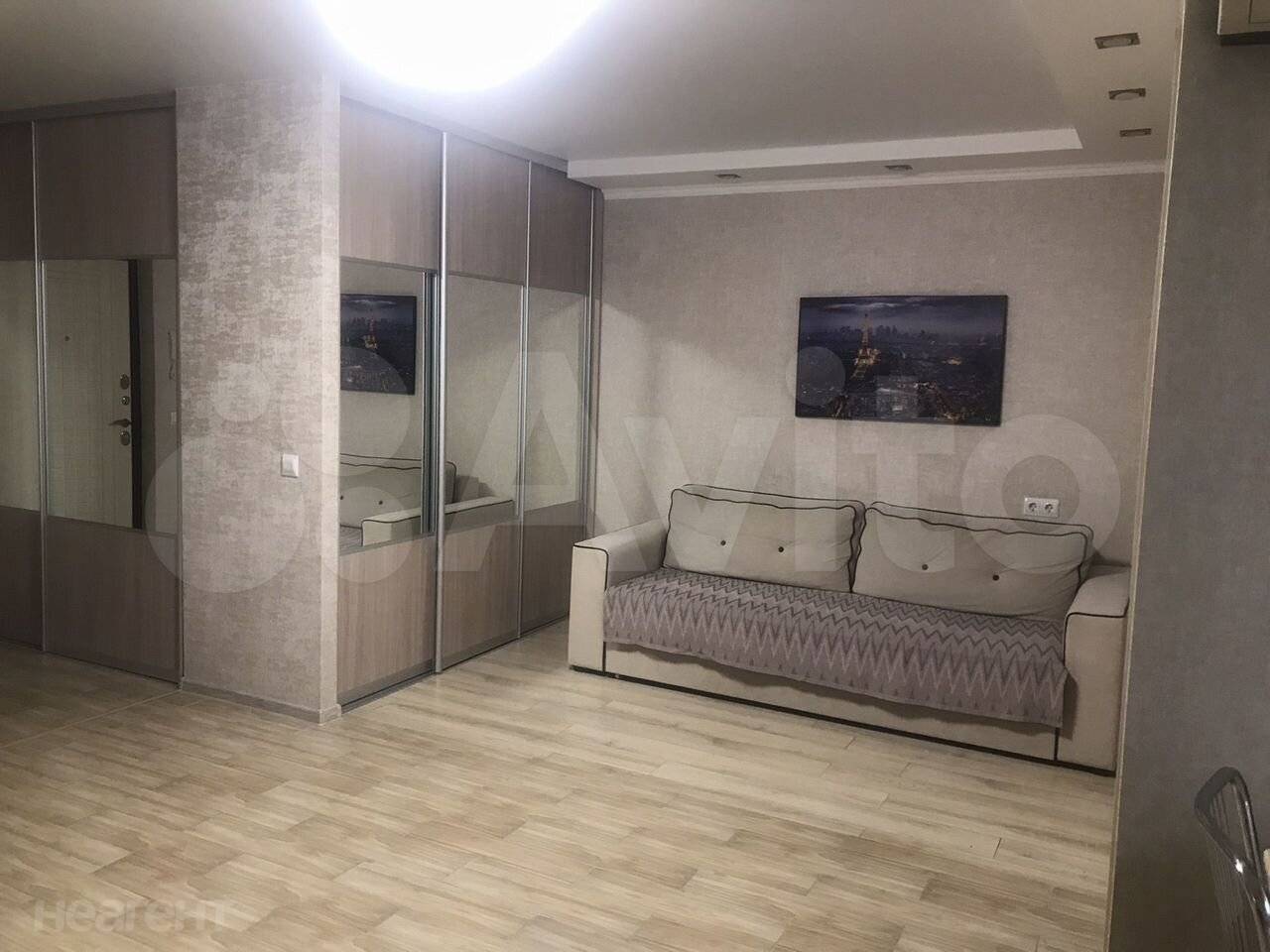 Продается 1-комнатная квартира, 45 м²