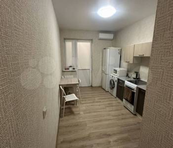 Сдается 1-комнатная квартира, 37 м²