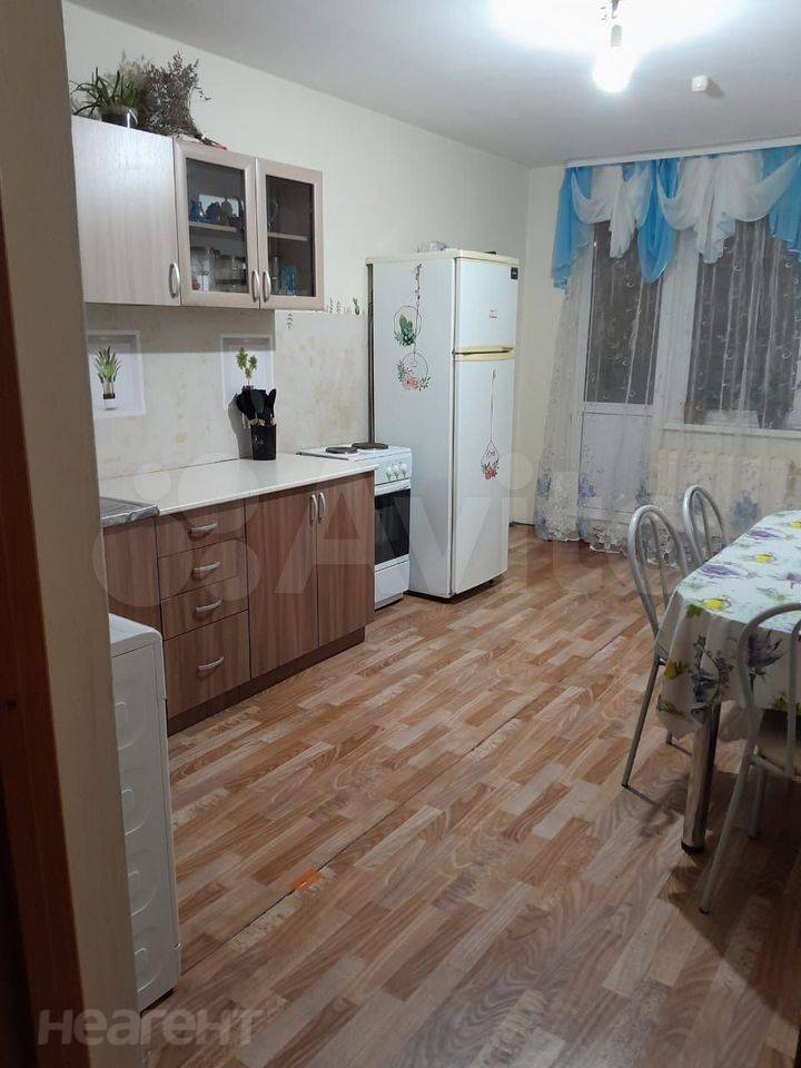 Сдается 2-х комнатная квартира, 54 м²