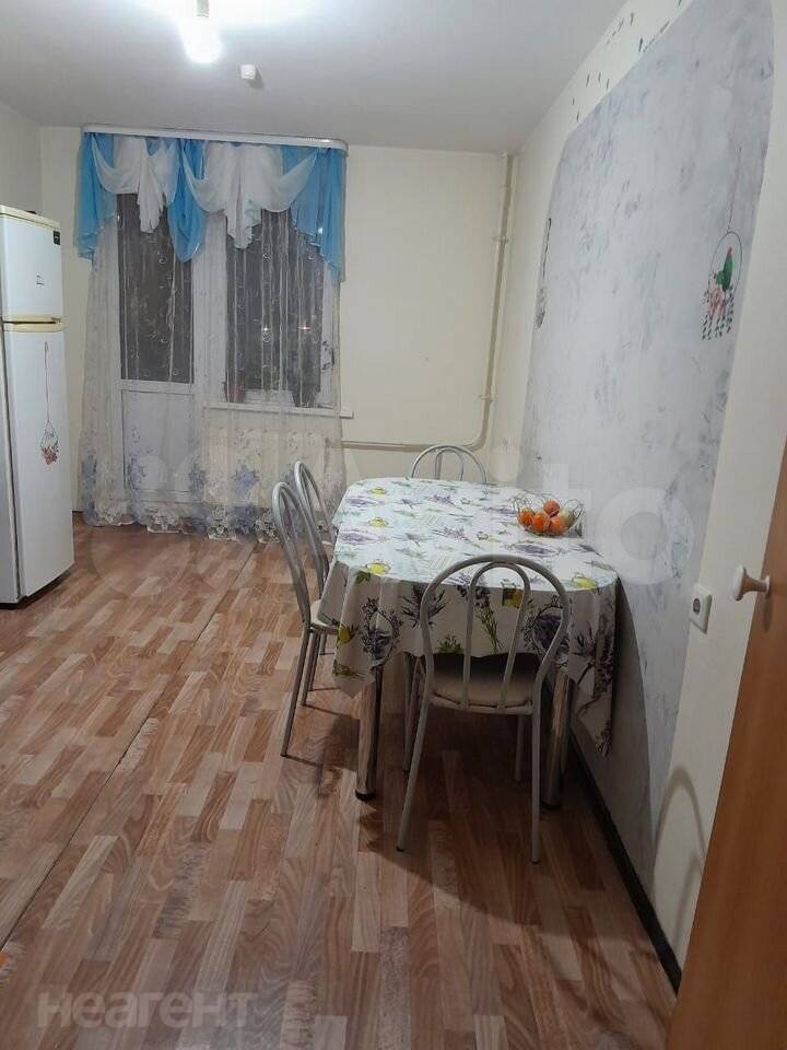 Сдается 2-х комнатная квартира, 54 м²