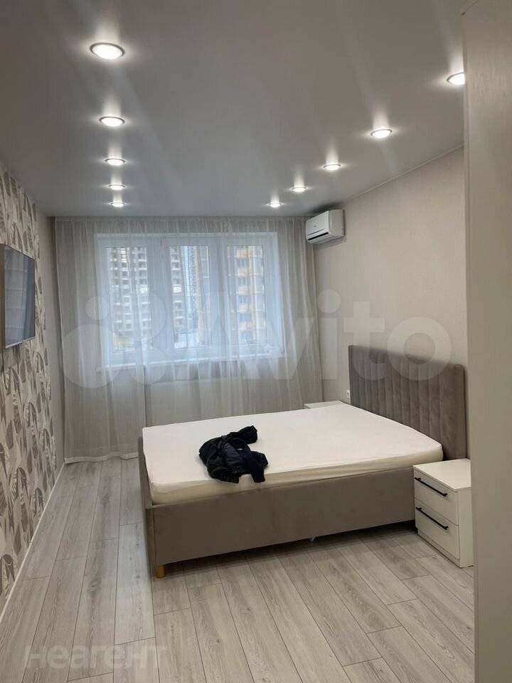 Продается 1-комнатная квартира, 37,5 м²