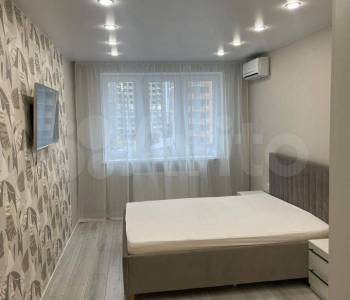 Продается 1-комнатная квартира, 37,5 м²