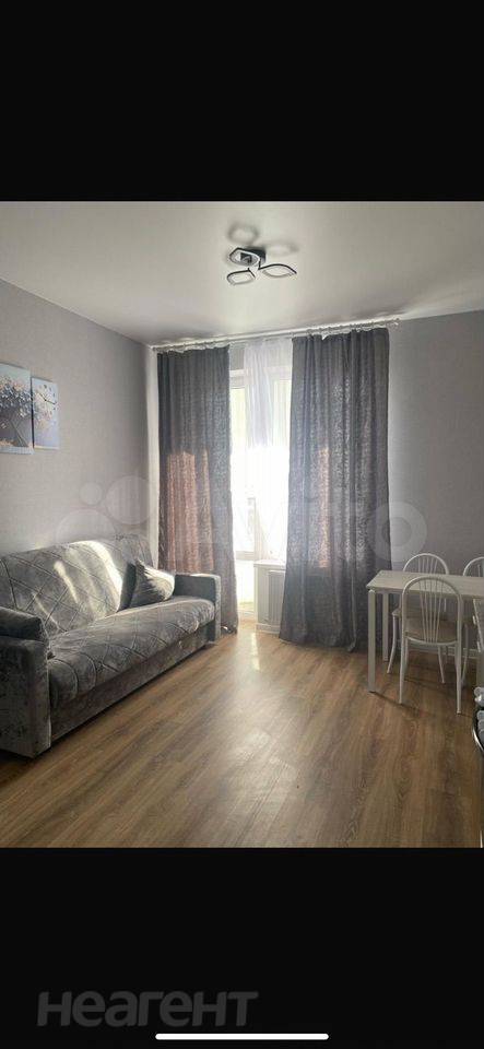 Сдается 1-комнатная квартира, 37 м²