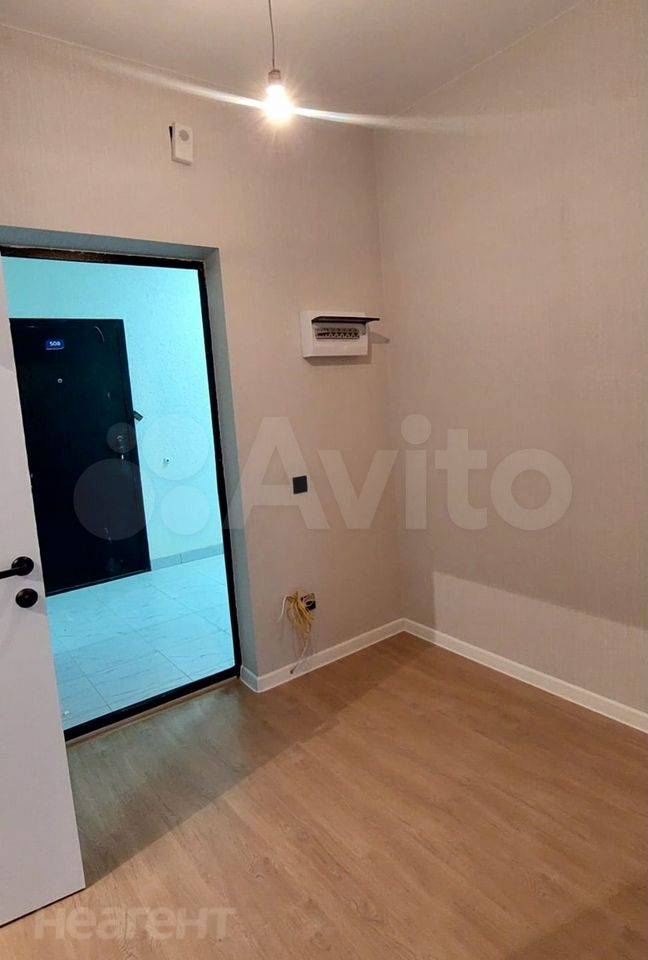 Продается 1-комнатная квартира, 32 м²