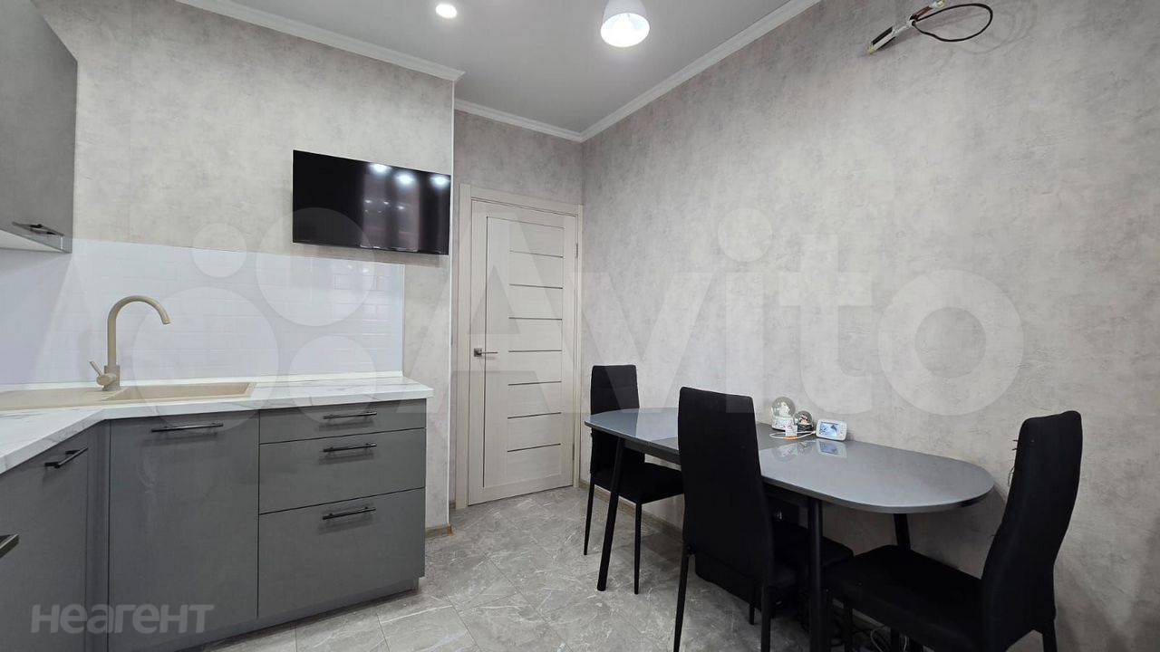 Продается 1-комнатная квартира, 38,5 м²